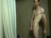 Touching myself in t/ shower-no cuming