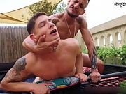 Cute guy loves bareback anal sex. Outdoor gay porn