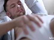 KIT COHEN “ARRIVES” IN DAMON HEARTS’ ASS