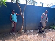 Foram pegos pelas câmeras em pleno dia do trabalho, na maior putaria no canteiro de obras.