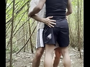 Comi mais um boy no mato